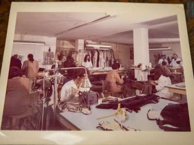 ...oltre al vecchio laboratorio dove si lavoravano i capi
